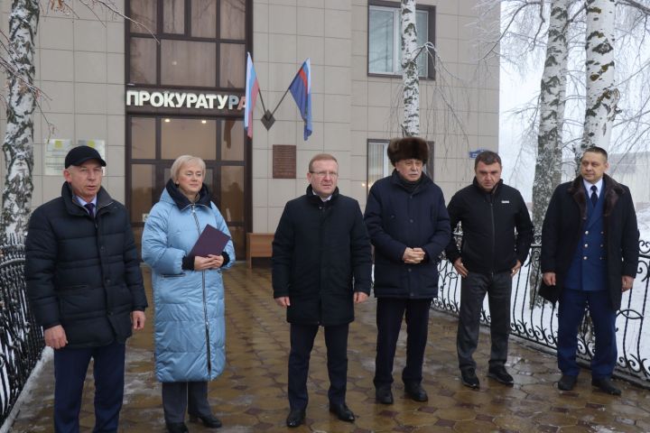 В Дрожжановском районе почтили память Сайфихана Нафиева