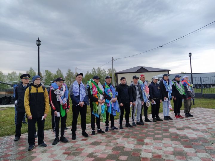 13 парней из Дрожжановского района отправились на военную службу