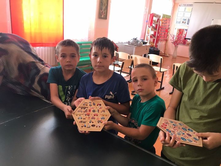 В пришкольных лагерях Дрожжановского района проходят мероприятия по ПДД