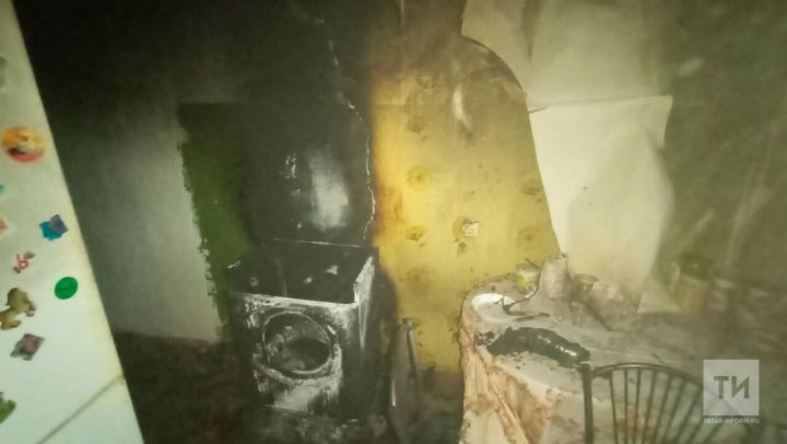В альметьевской девятиэтажке из пожара спасли двоих: вспыхнула стиральная машинка
