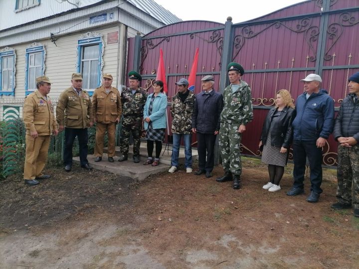 В селе Шланги Дрожжановского района РТ на фасаде дома ветеранов боевых действий появились памятные доски