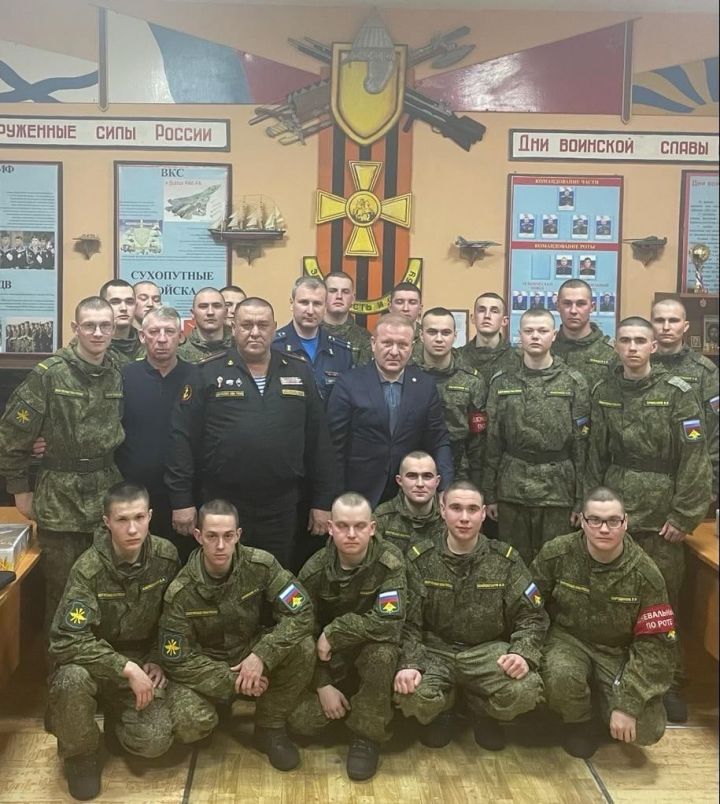 Чүпрәле делегациясе Ногинск шәһәрендәге шефлыкка алынган хәрби частьтә булып кайтты