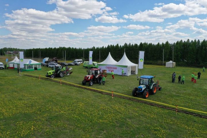 И трактор имеет характер: стартовал финал отбора тракторов для 10 Юбилейного Открытого Чемпионата России по пахоте