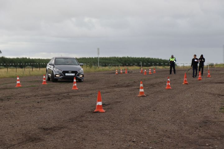 В Дрожжановском районе определили лучшую «Автоледи-2023»
