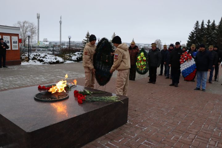 День Неизвестного солдата: дрожжановцы почтили память героев