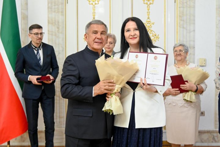 Якташыбыз Эльвира Сафина Дәүләт бүләгенә ия булды