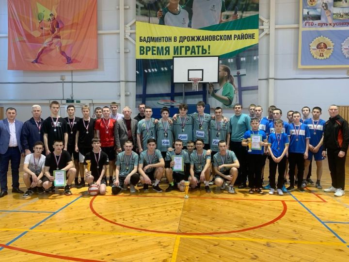 В Дрожжановском районе РТ прошел муниципальный этап ШВЛ среди учащихся юношей