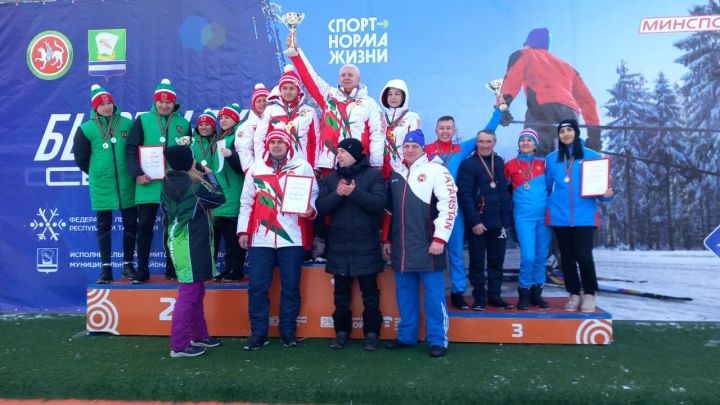 Муниципальные служащие Дрожжановского района РТ одержали победу на лыжных гонках