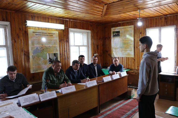 Дрожжановские ребята готовятся к службе в армии