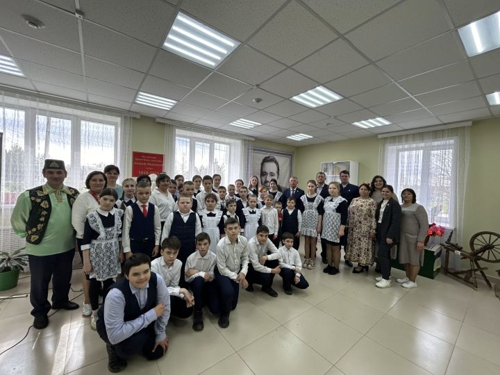 Чүпрәледә Шәрәф Мөдәрриснең музей-почмагы ачылды