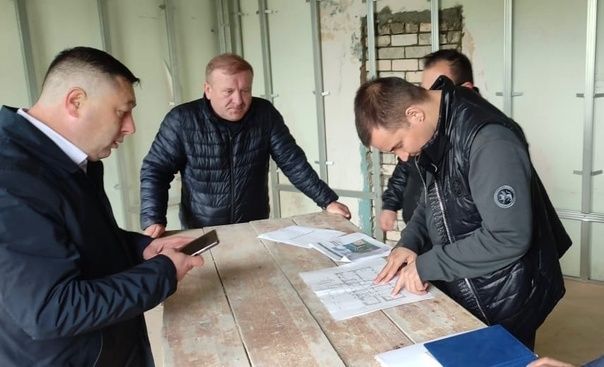 Ринат Садыков ознакомился с ходом реализации капремонта молодежного центра в Дрожжановском районе РТ