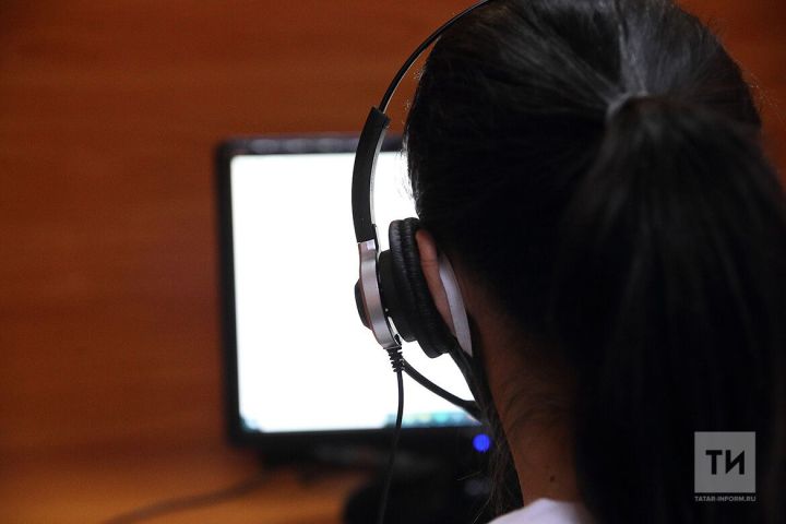 В России работает бесплатная горячая линия