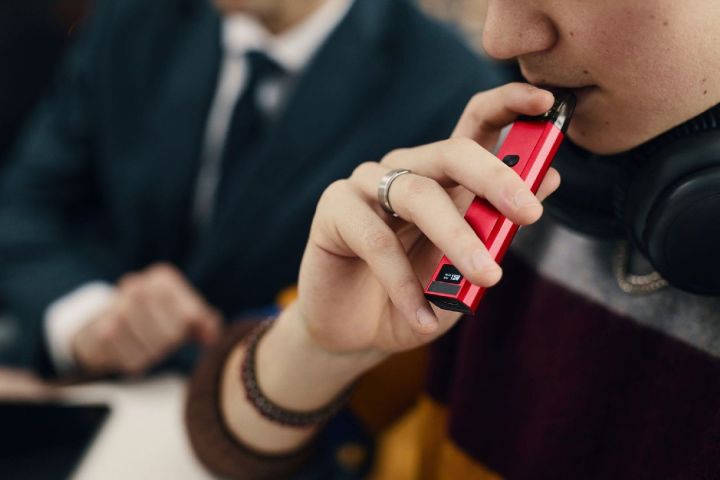 Электронные сигареты: опасный обман вместо безвредной альтернативы