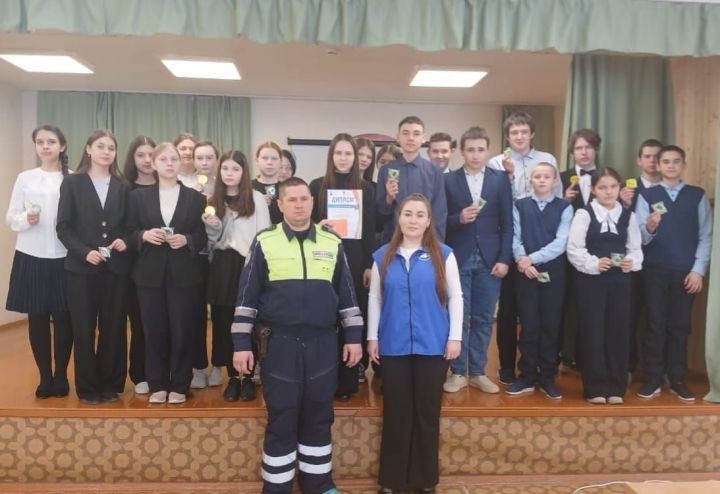Чүпрәледә балалар юл хәрәкәте кагыйдәләрен өйрәнәләр