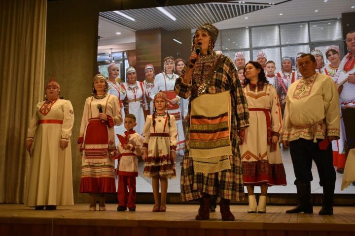 Йăх-несӗл тымарӗн фестивалӗнче
