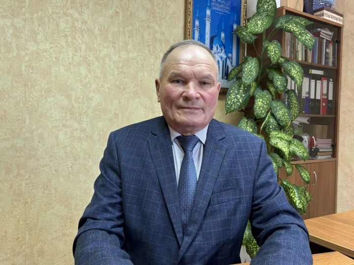 Иске Кәкерле авылыннан Сәхаутдин Хөсәенов-үз җиренең солтаны