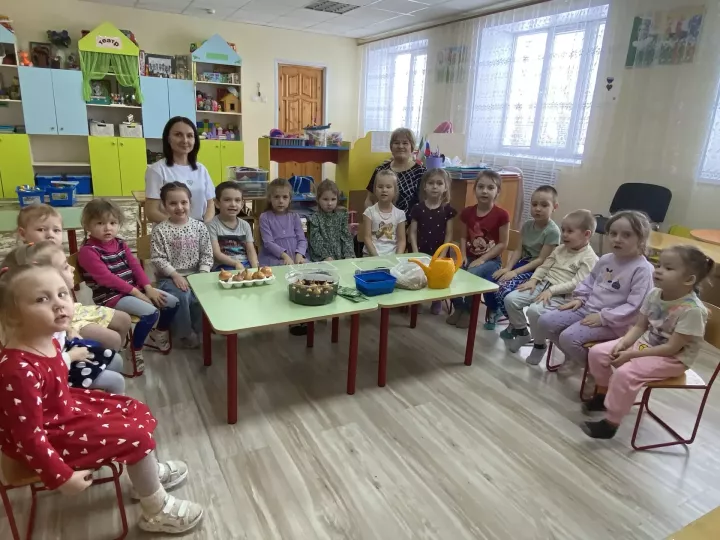 Воспитатели детсадов Дрожжановского района организовали «огород на подоконнике»