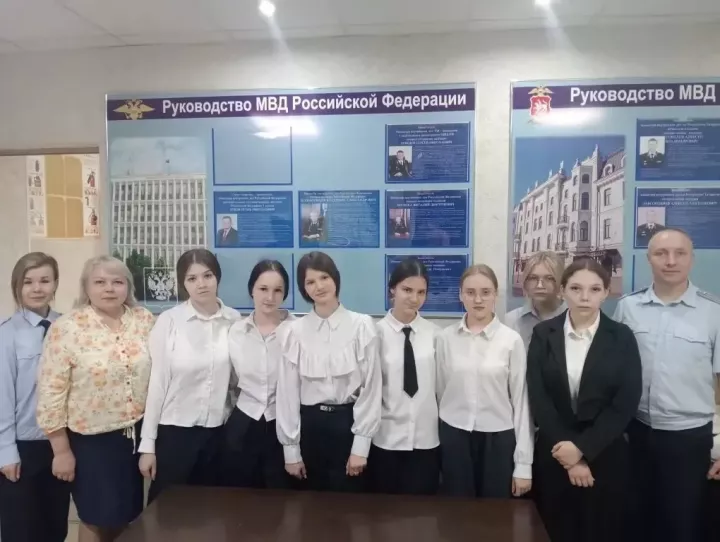 Лицеисты побывали на экскурсии в отделе МВД России по Дрожжановскому району