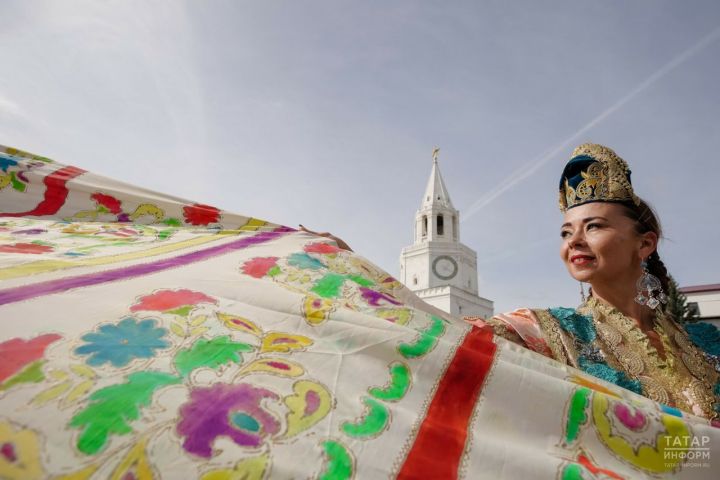 День Республики: взгляд сквозь время через экспонат Госсовета
