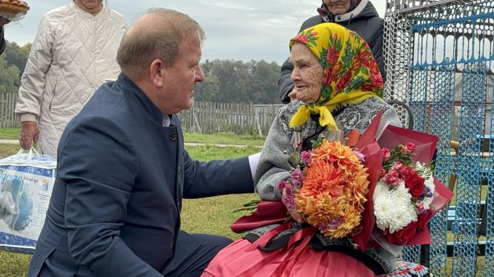 Чүпрәледә 100 яшьлек ветеран сайлауда тавыш бирде
