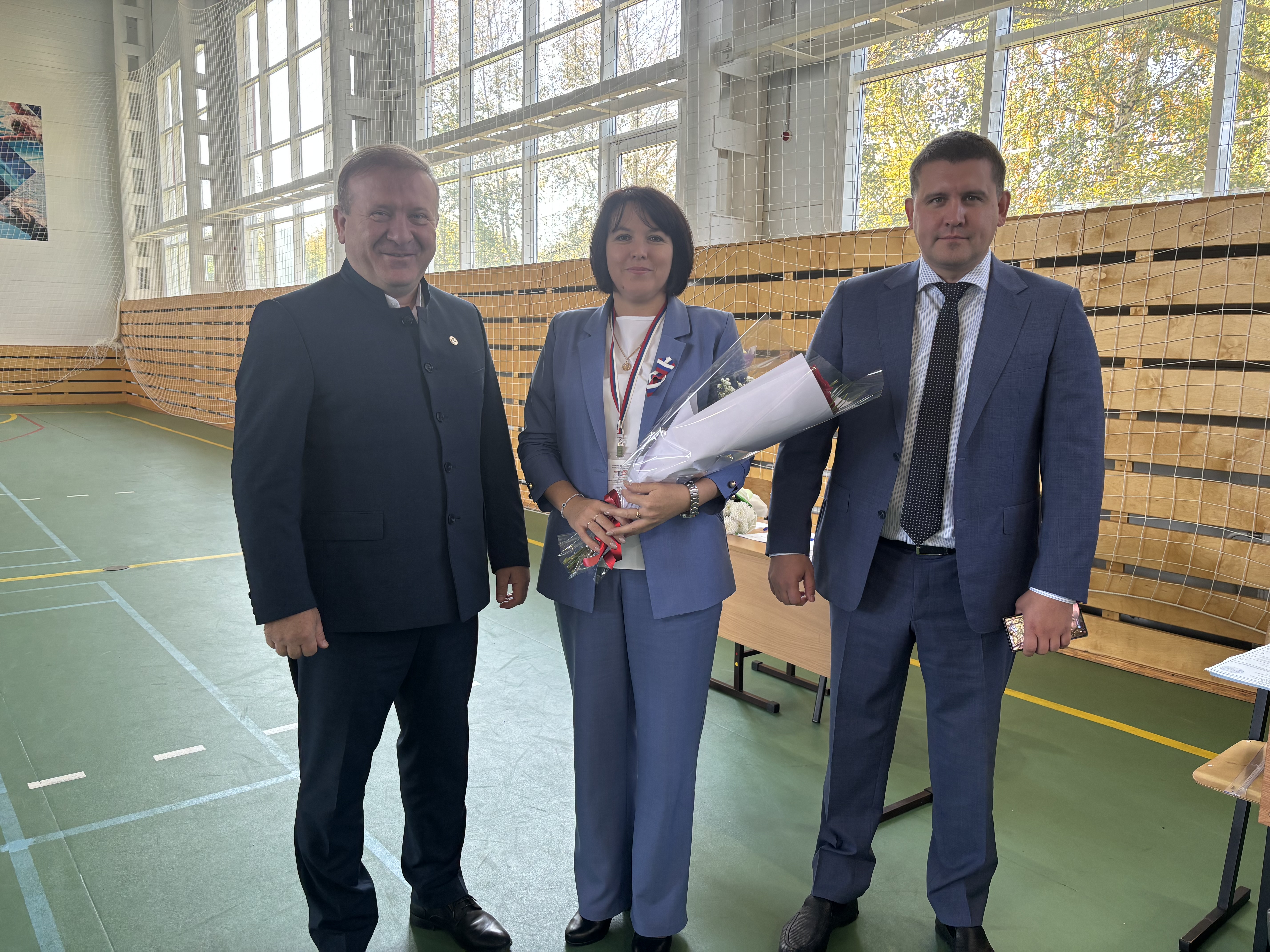 Её праздник выпал на день выборов, но она, как и прежде, на посту.