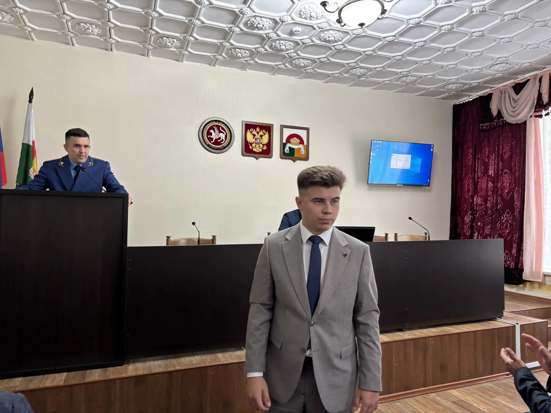 Выпускник КФУ приступил к работе в прокуратуре Дрожжановского района