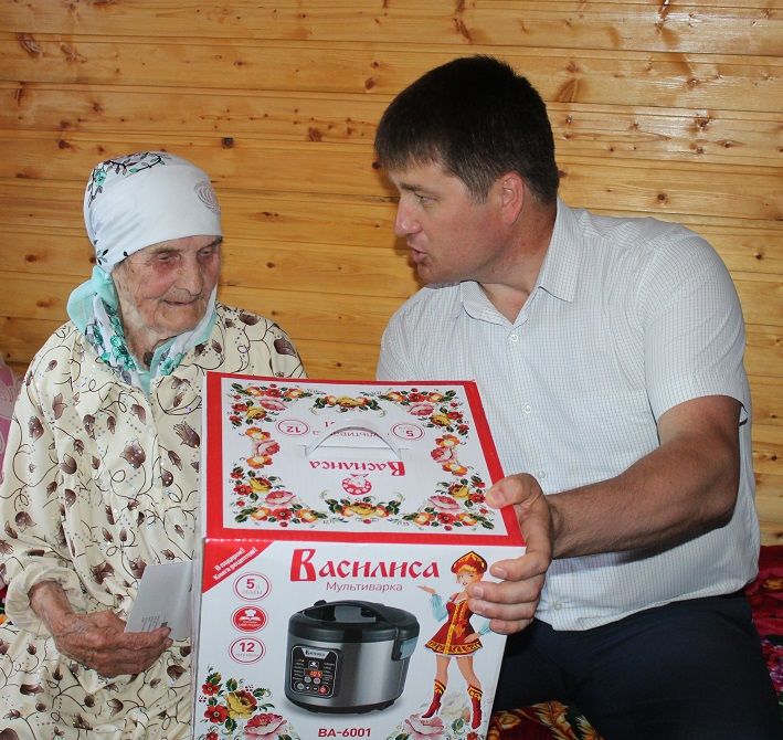 Долгожители Дрожжановского  района продолжают получать именные поздравления от Президента России