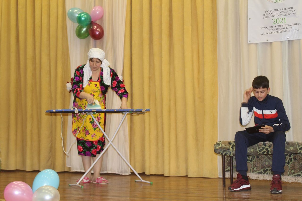 В Дрожжаном прошел муниципальный этап фестиваля народного творчества «Мы дружбой едины!»