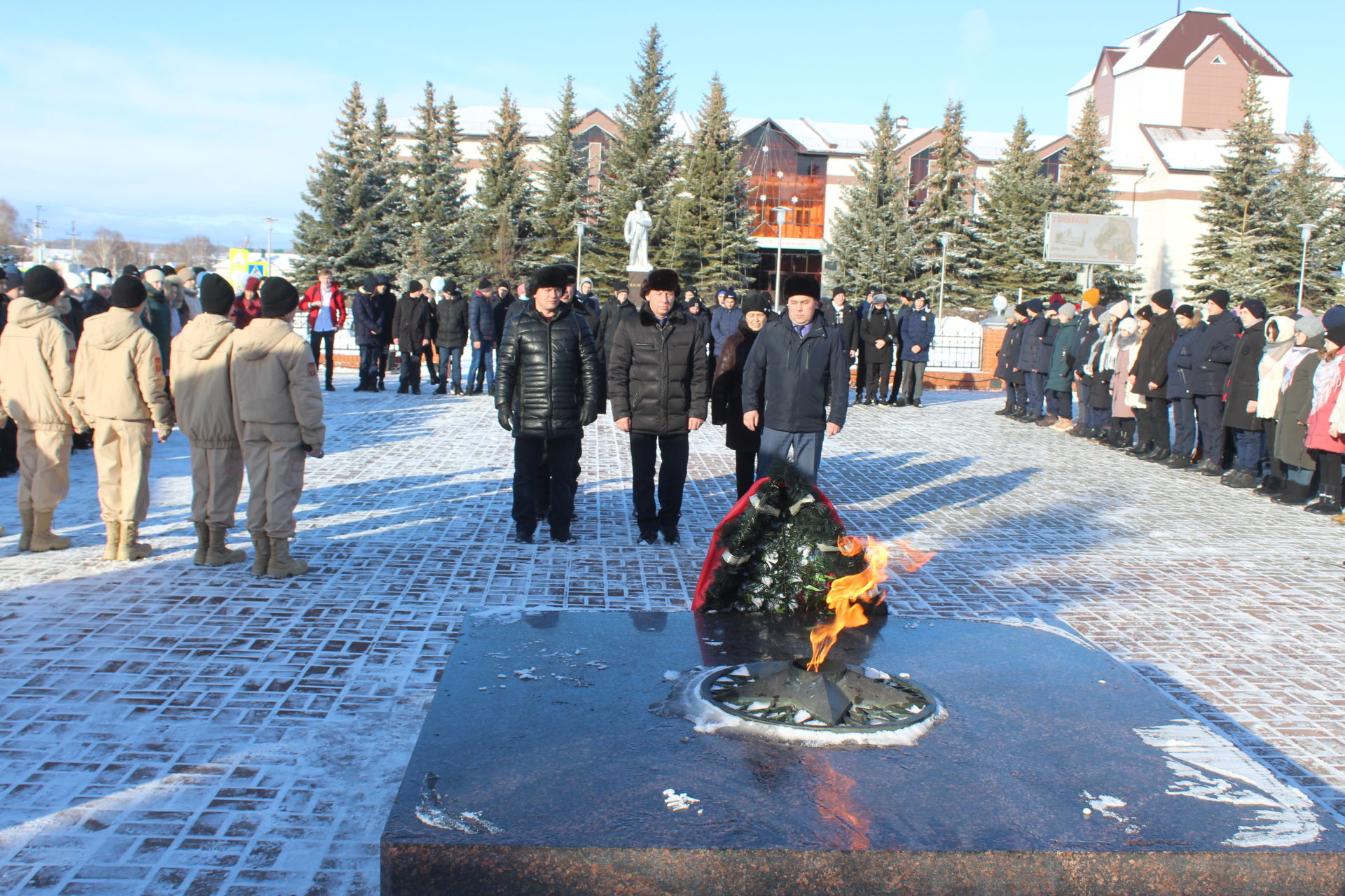 Спустя 78 лет: В Дрожжаном прошел митинг, посвященный годовщине освобождения Сталинграда