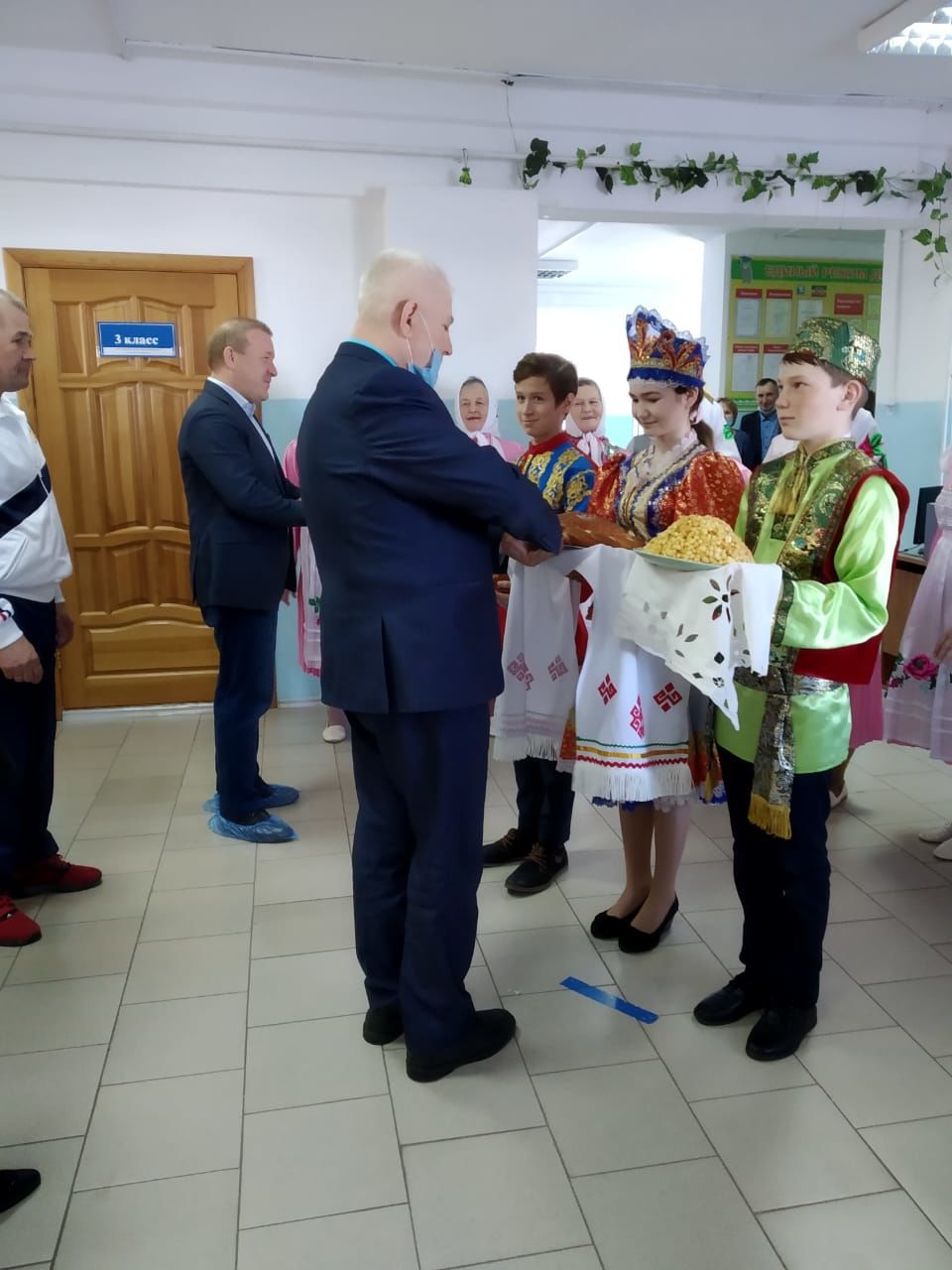 Главы сельских поселений Дрожжановского района сыграли в бадминтон