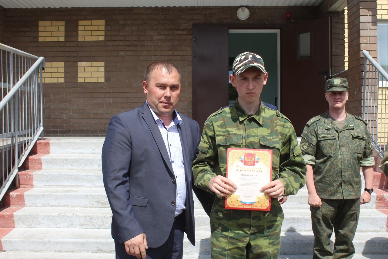 В лагере “Чайка” Дрожжановского района состоялось закрытие военно-полевых сборов