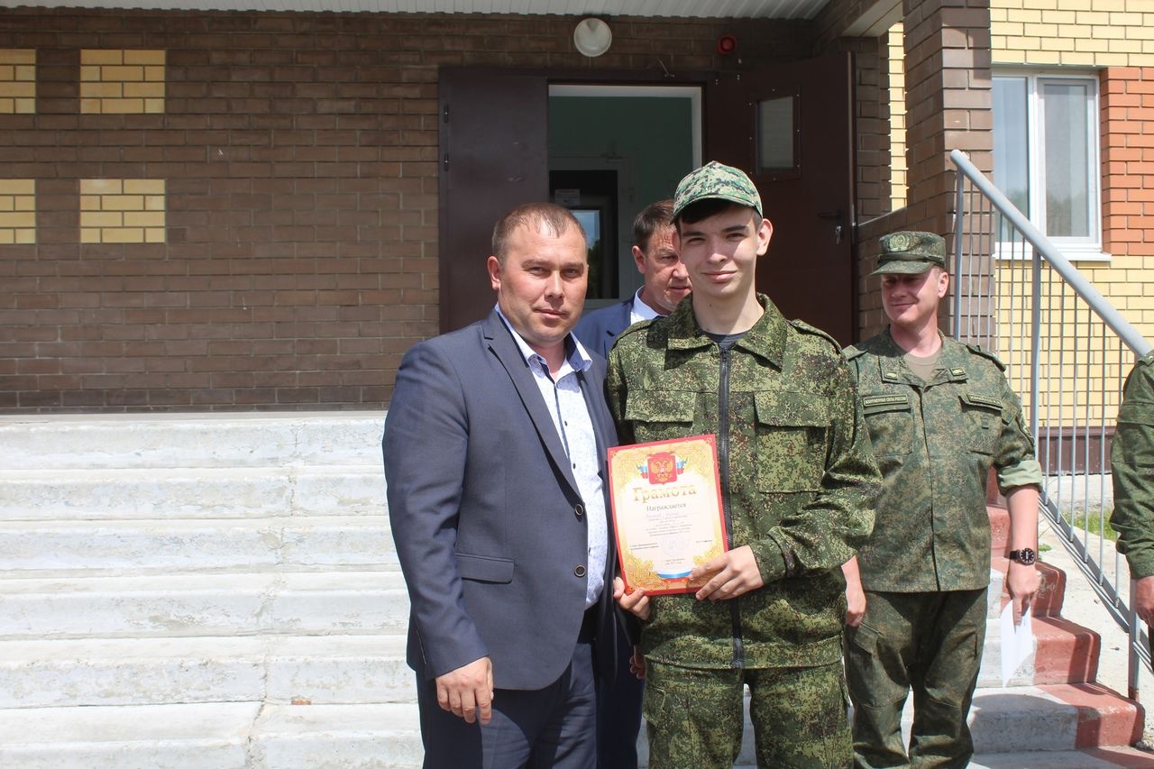 В лагере “Чайка” Дрожжановского района состоялось закрытие военно-полевых сборов