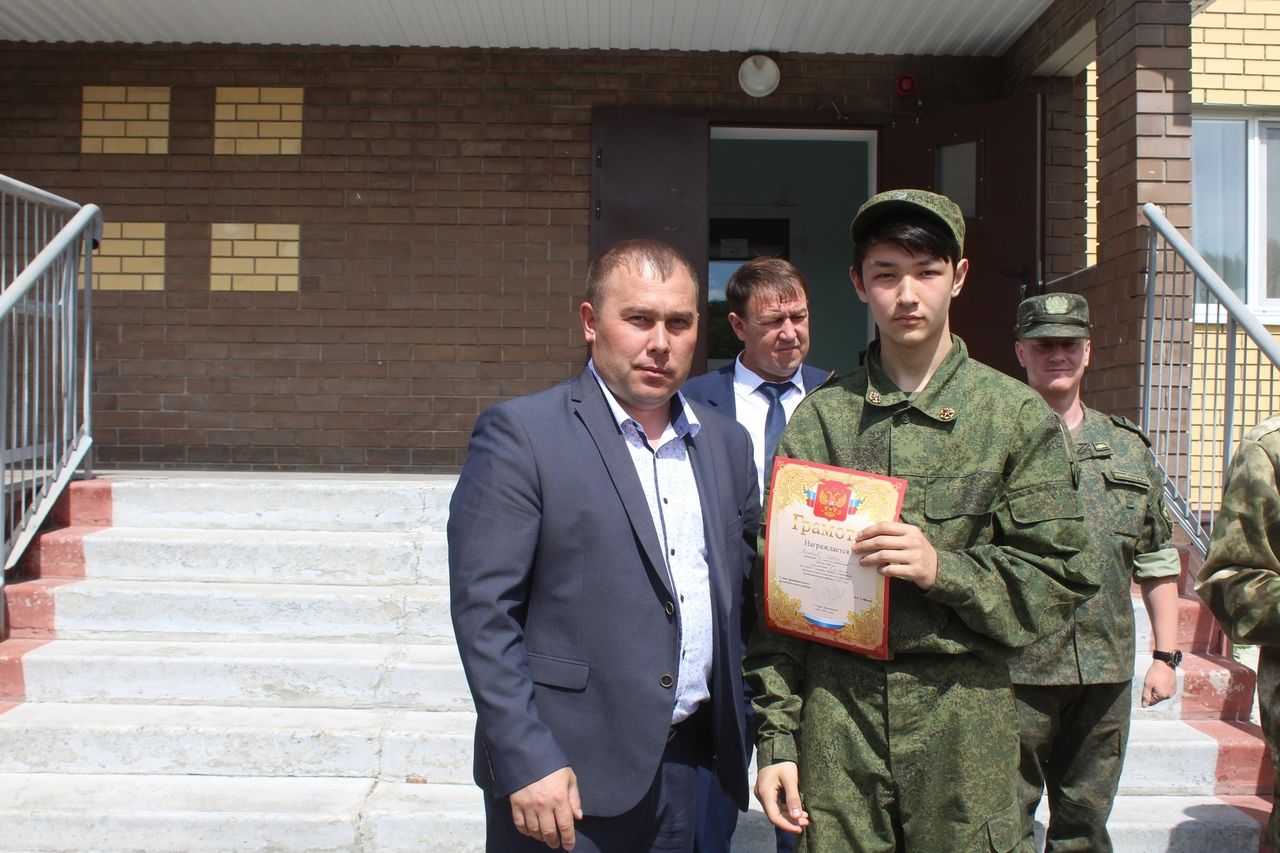 В лагере “Чайка” Дрожжановского района состоялось закрытие военно-полевых сборов