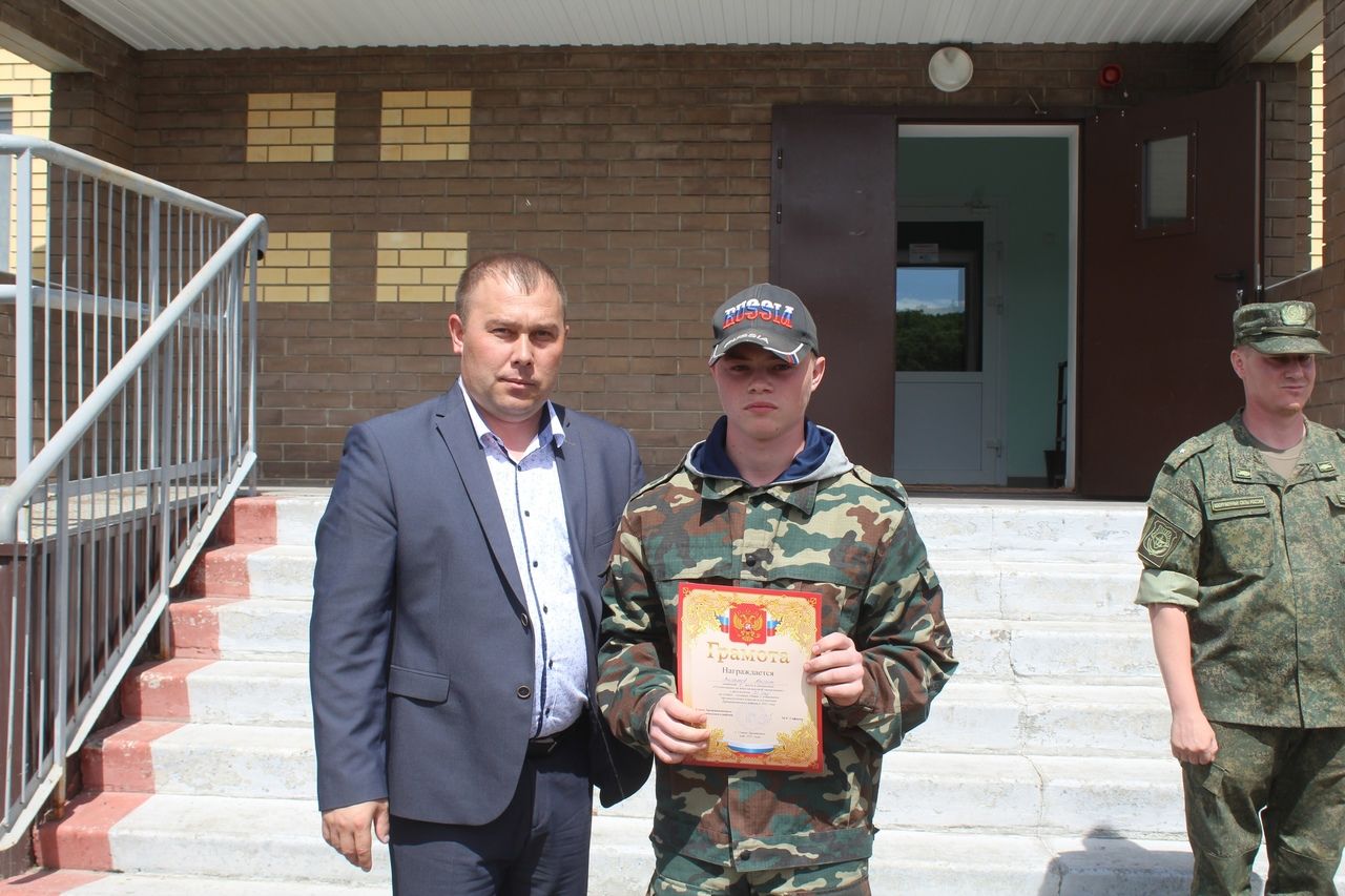 В лагере “Чайка” Дрожжановского района состоялось закрытие военно-полевых сборов