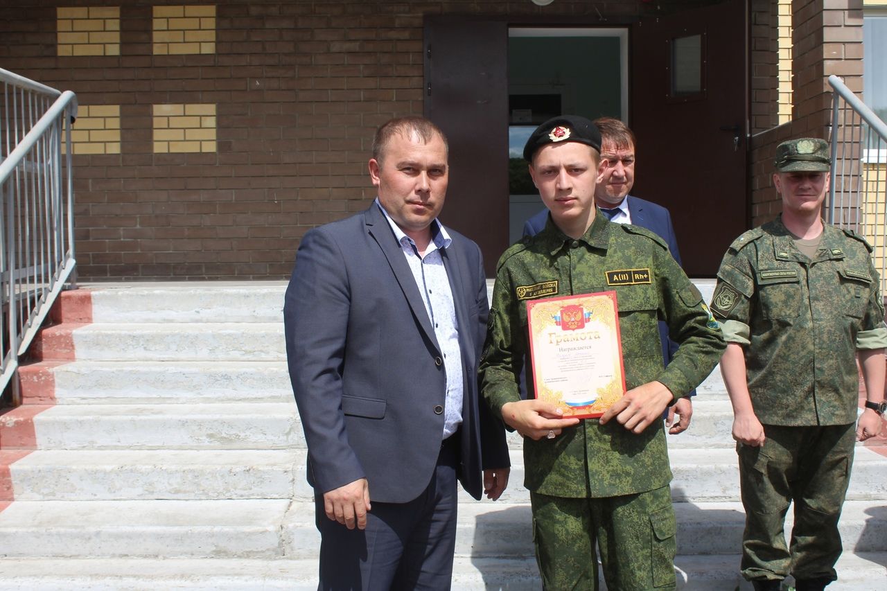 В лагере “Чайка” Дрожжановского района состоялось закрытие военно-полевых сборов