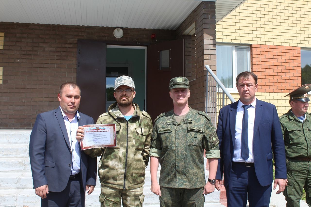 В лагере “Чайка” Дрожжановского района состоялось закрытие военно-полевых сборов