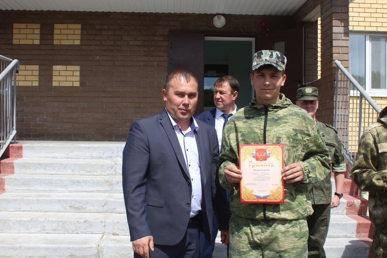 В лагере “Чайка” Дрожжановского района состоялось закрытие военно-полевых сборов