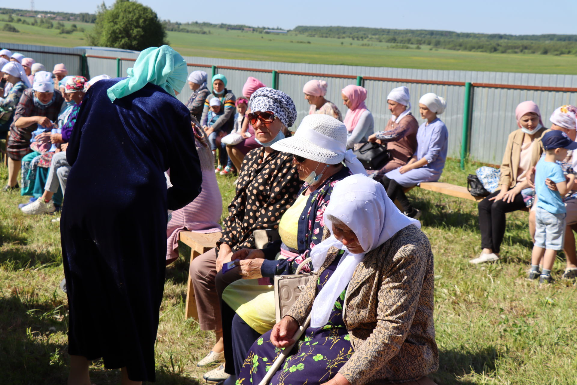 Мусульмане собрались у могилы Кадыкай Абыз бабая в Дрожжановском районе