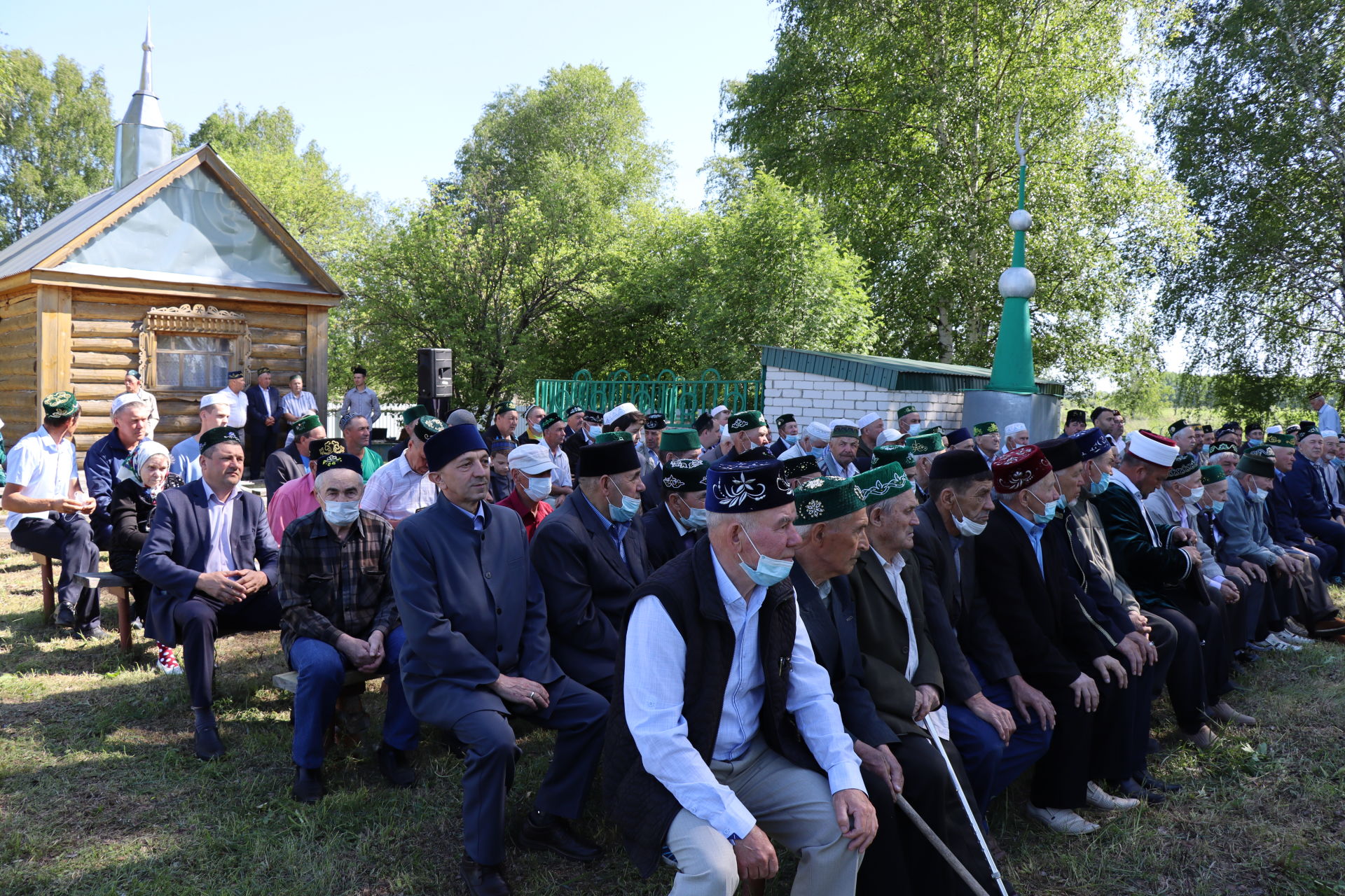 Мусульмане собрались у могилы Кадыкай Абыз бабая в Дрожжановском районе