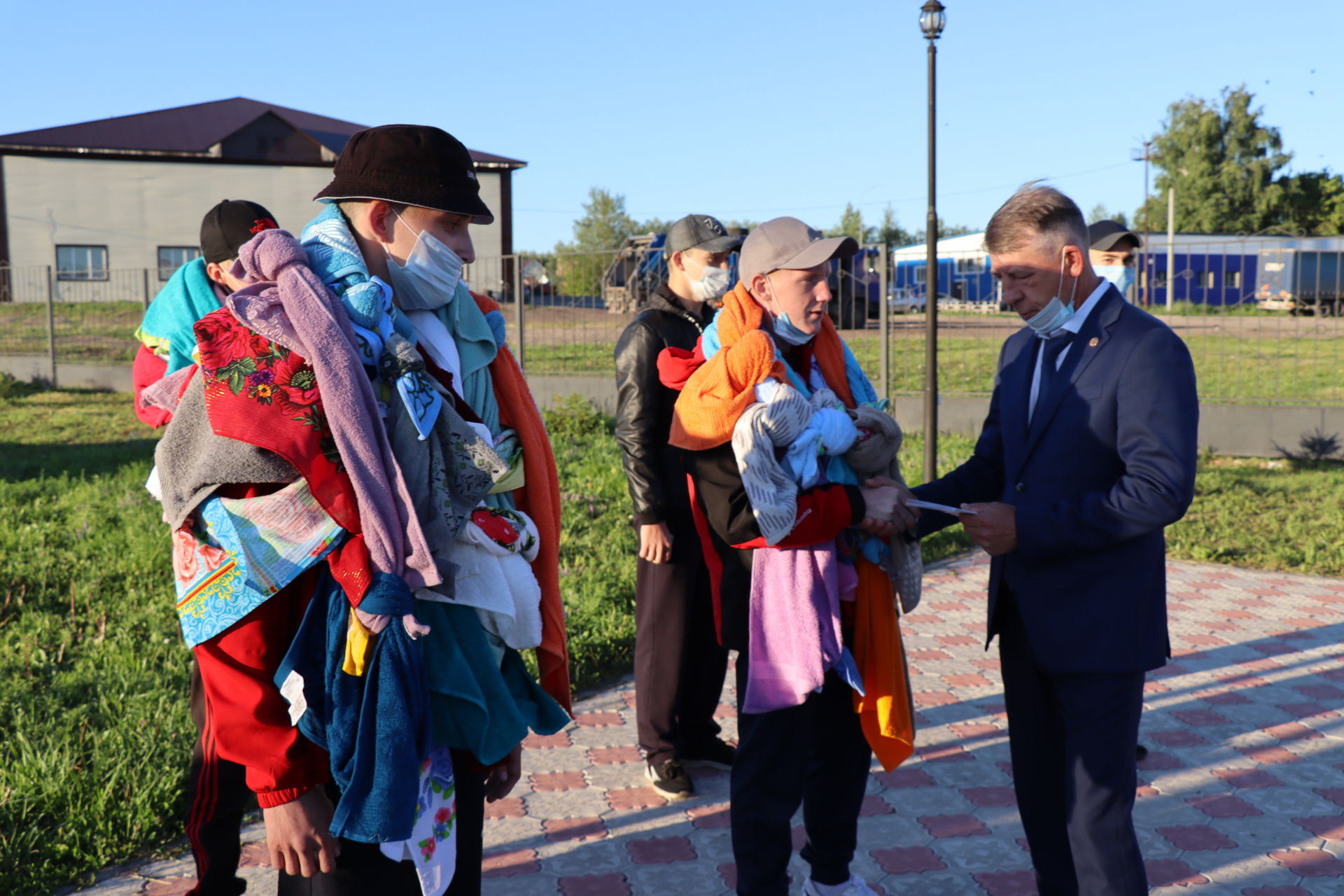 В Дрожжановском районе проводили ребят в армию