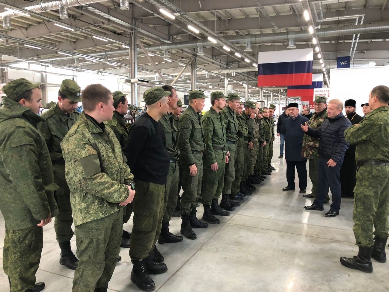 В гости к мобилизованным приехала делегация из Дрожжановского района