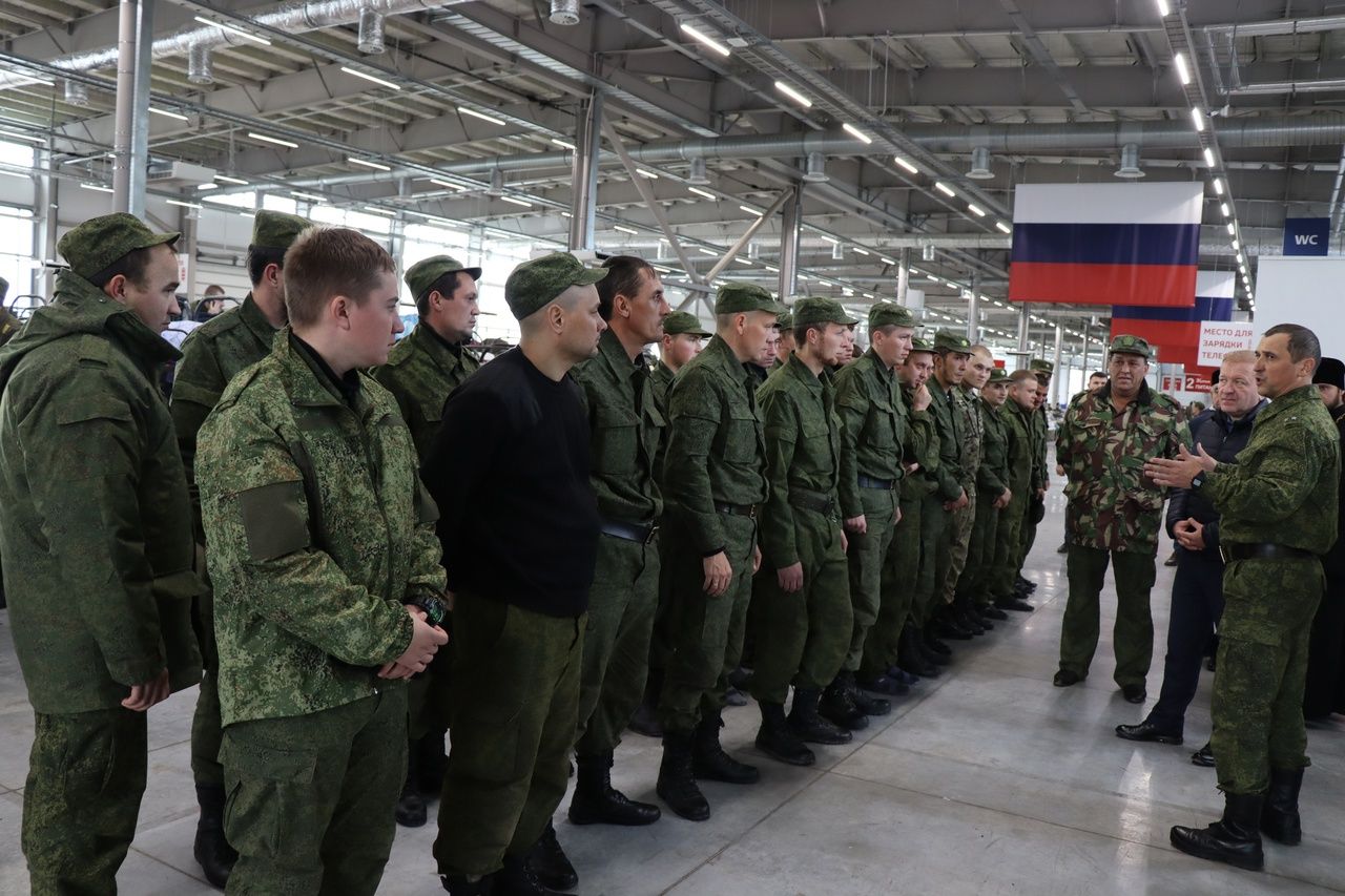 В гости к мобилизованным приехала делегация из Дрожжановского района