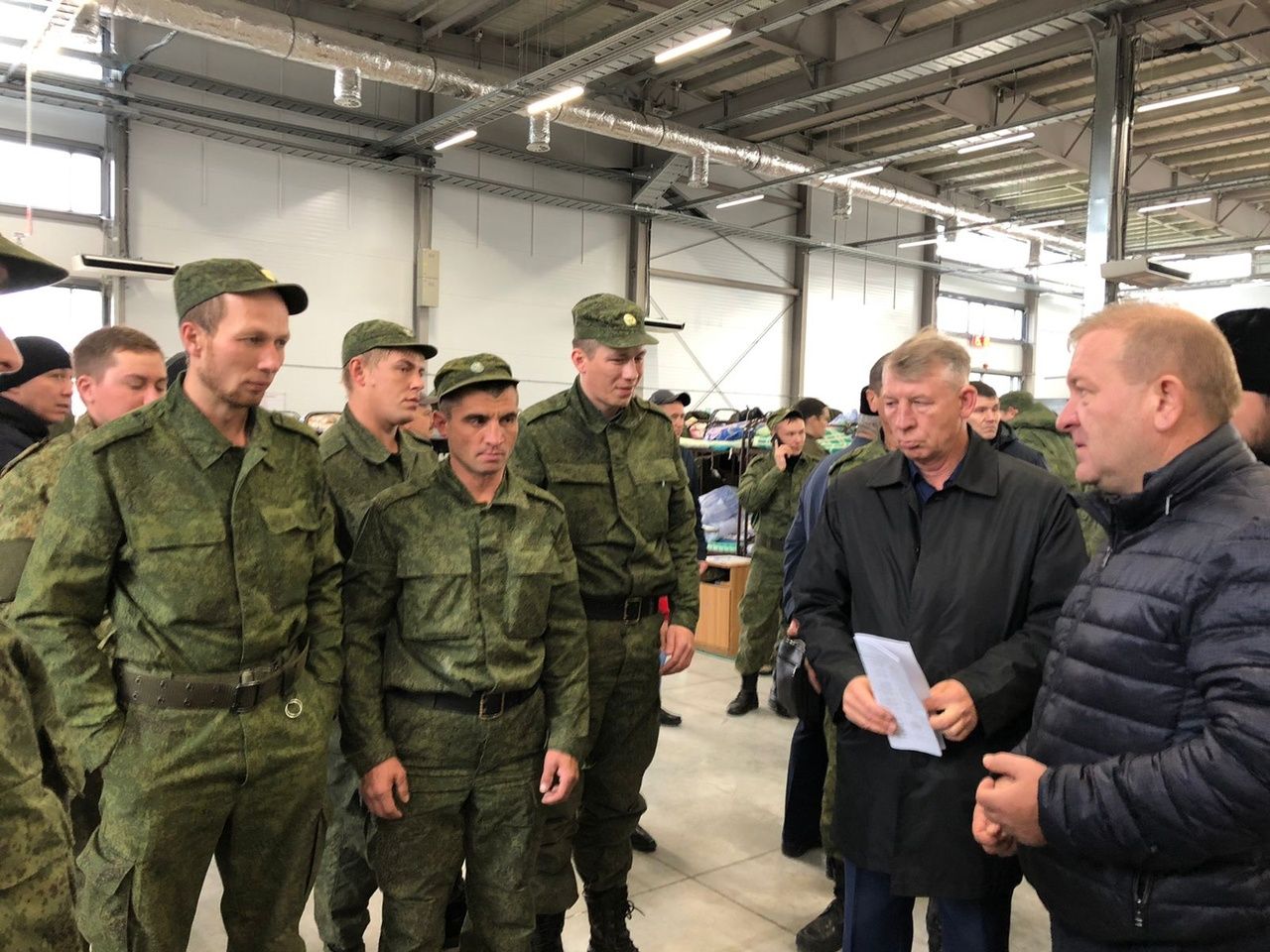 В гости к мобилизованным приехала делегация из Дрожжановского района