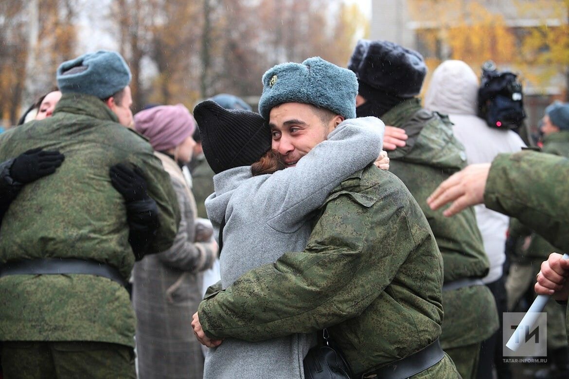 Мобилизованных татарстанцев проводили из танкового училища