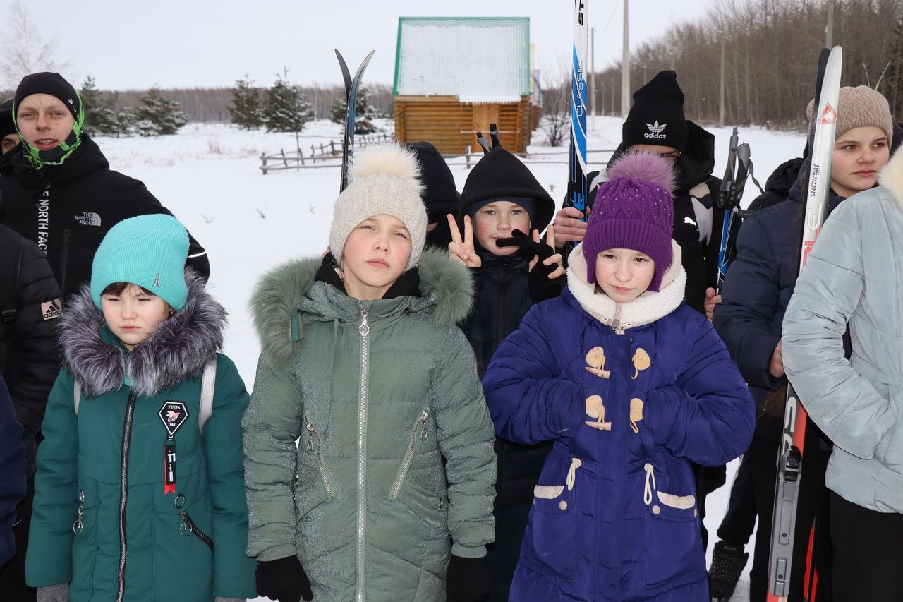 В Дрожжаном юные лыжники открыли зимний сезон