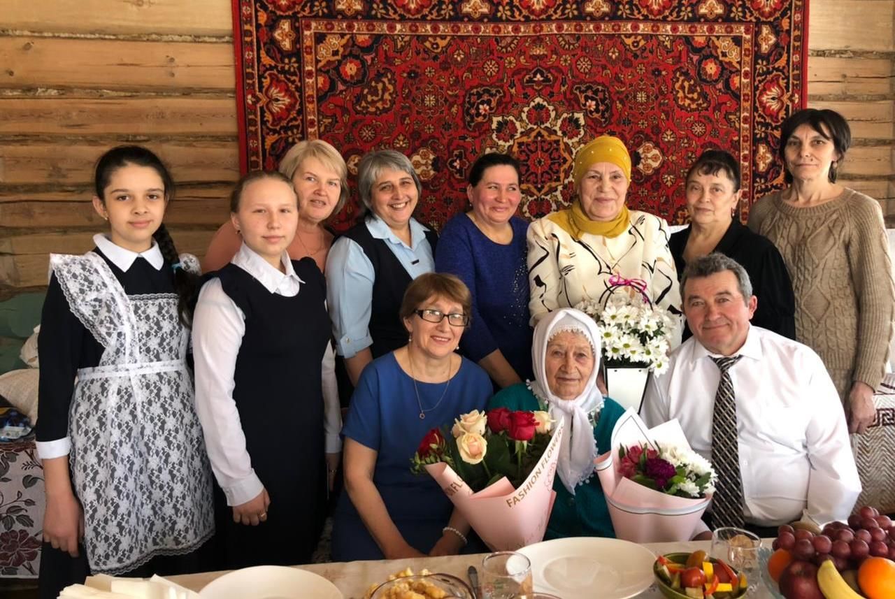 Погода в чувашской дрожжановского. Дрожжаное. Село старое Дрожжаное. Парк выпускников Дрожжаное. Чувашское Дрожжаное.