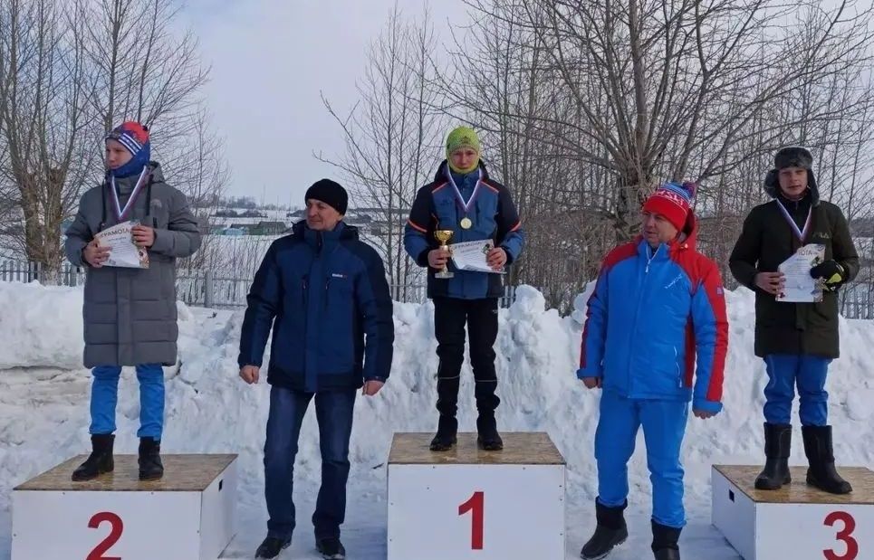 В  селе Новые Убеи состоялись соревнования по лыжным гонкам памяти дважды Героя Соцтруда Петра&nbsp;Дементьева