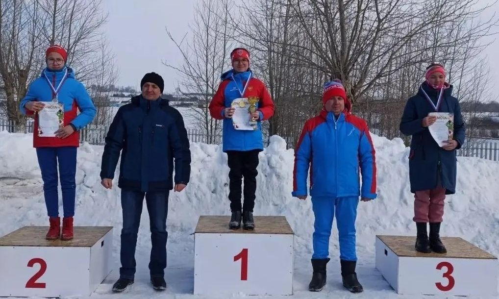 В  селе Новые Убеи состоялись соревнования по лыжным гонкам памяти дважды Героя Соцтруда Петра&nbsp;Дементьева