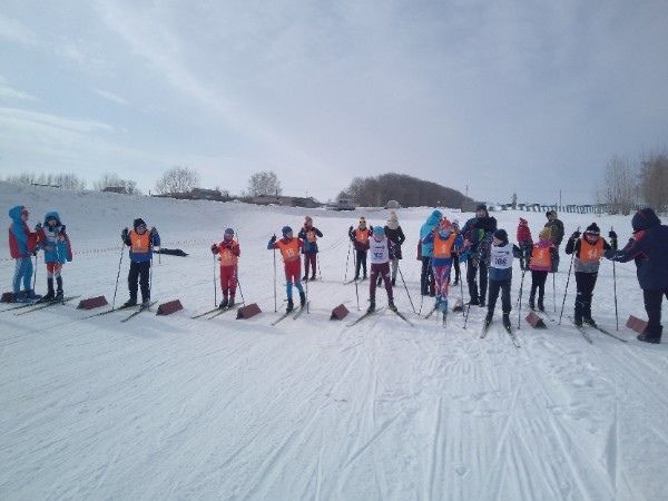 В  селе Новые Убеи состоялись соревнования по лыжным гонкам памяти дважды Героя Соцтруда Петра&nbsp;Дементьева