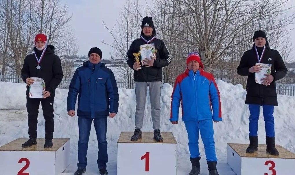 В  селе Новые Убеи состоялись соревнования по лыжным гонкам памяти дважды Героя Соцтруда Петра&nbsp;Дементьева